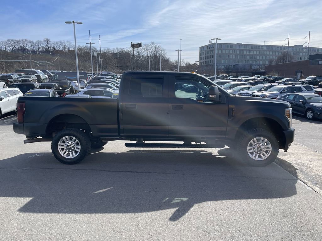 Used 2019 Ford F250 XL w/ STX Appearance Package image 7
