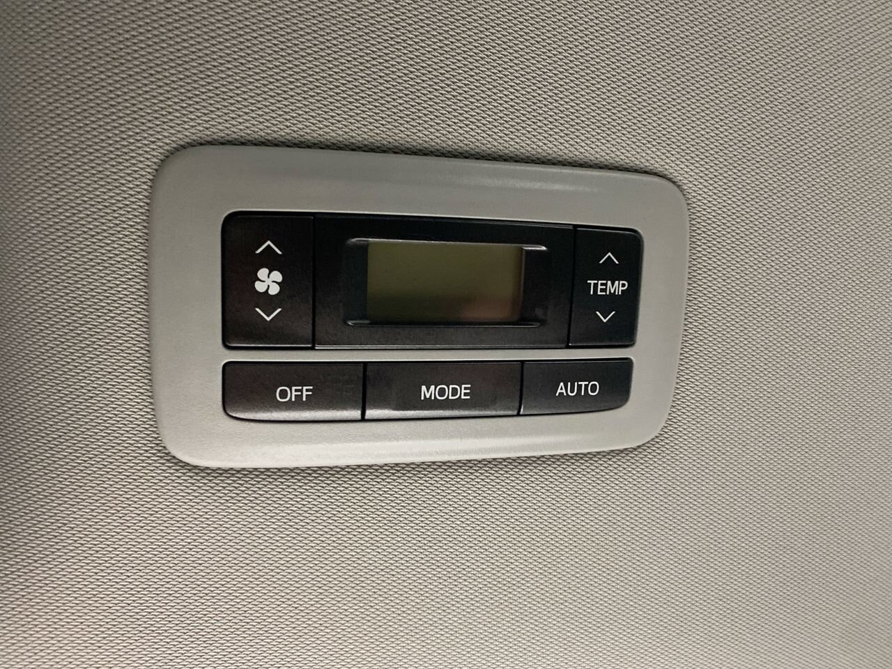Used 2015 Toyota Sienna XLE w/ XLE Navigation Package AWD/4WD image 27