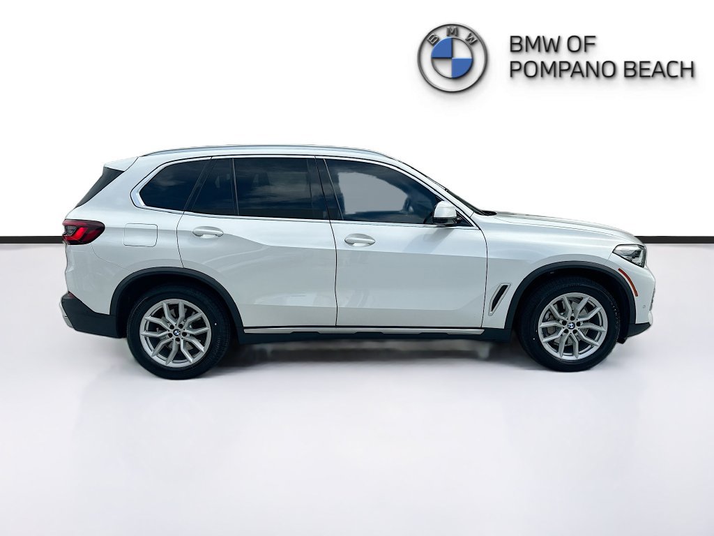 Used 2023 BMW X5 xDrive40i w/ Parking Assistance Package AWD/4WD image 8