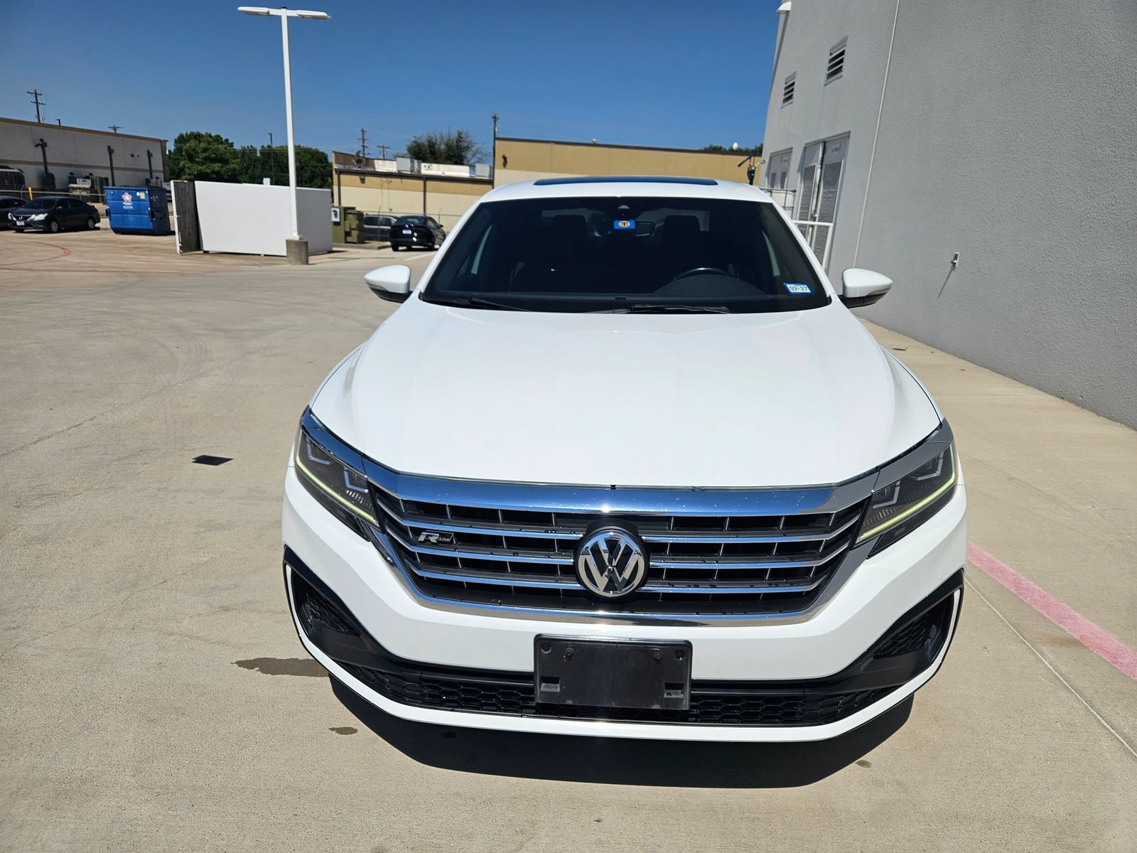 Used 2022 Volkswagen Passat 2.0T R-Line FWD image 9