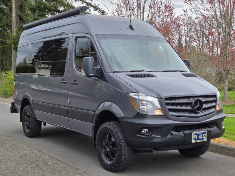 Used 2017 Mercedes-Benz Sprinter 2500 image 4