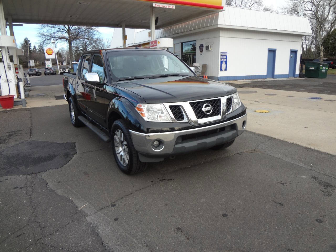 Used 2013 Nissan Frontier SL image 6