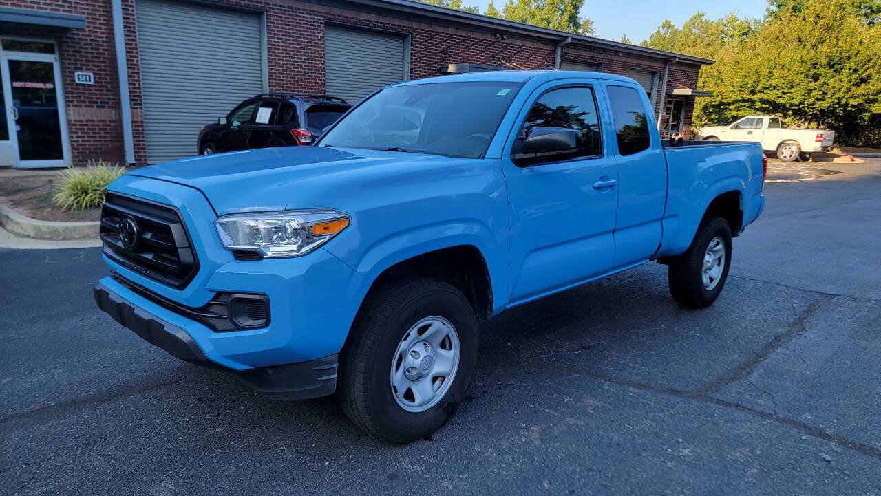 Used 2023 Toyota Tacoma SR w/ SR Convenience Package RWD image 2