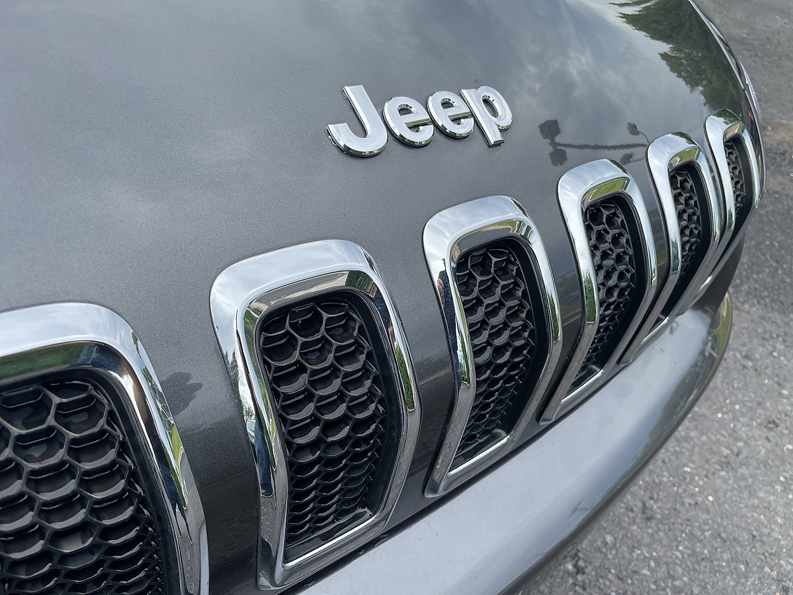 Used 2017 Jeep Cherokee Limited image 15