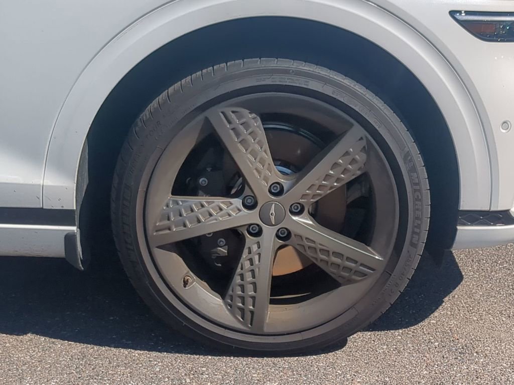 Used 2025 Genesis GV70 3.5T Sport w/ Sport Advanced Package image 11