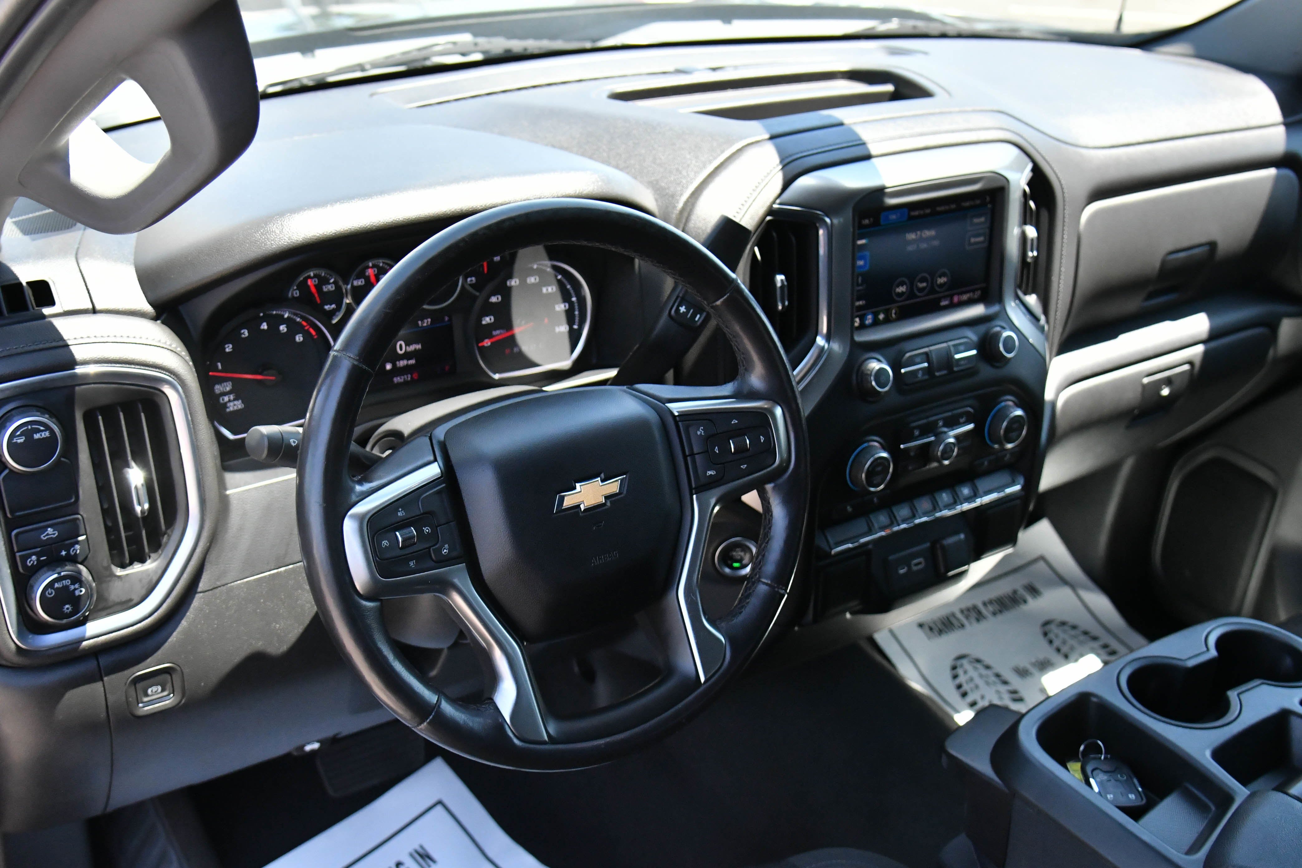 Used 2022 Chevrolet Silverado 1500 LT RWD image 14
