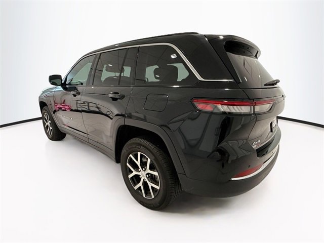 Used 2024 Jeep Grand Cherokee Limited image 5