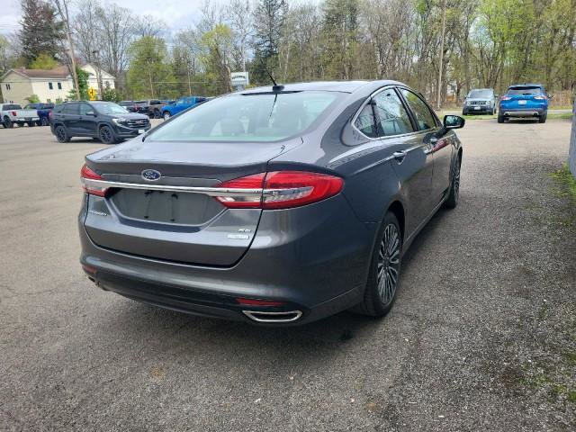 Used 2017 Ford Fusion SE w/ Fusion SE Technology Package image 6