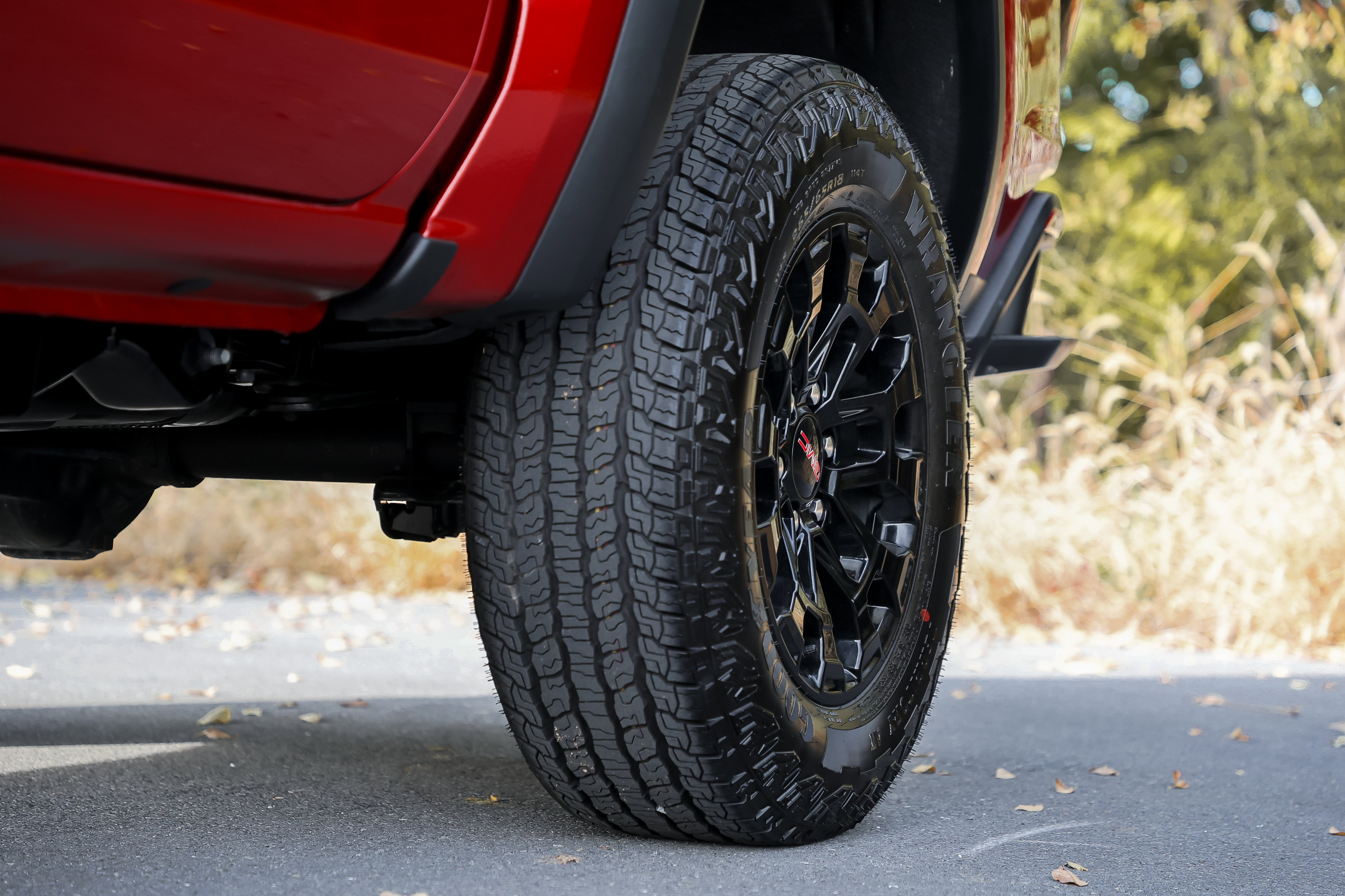 New 2026 GMC Canyon Elevation w/ Convenience Package image 4