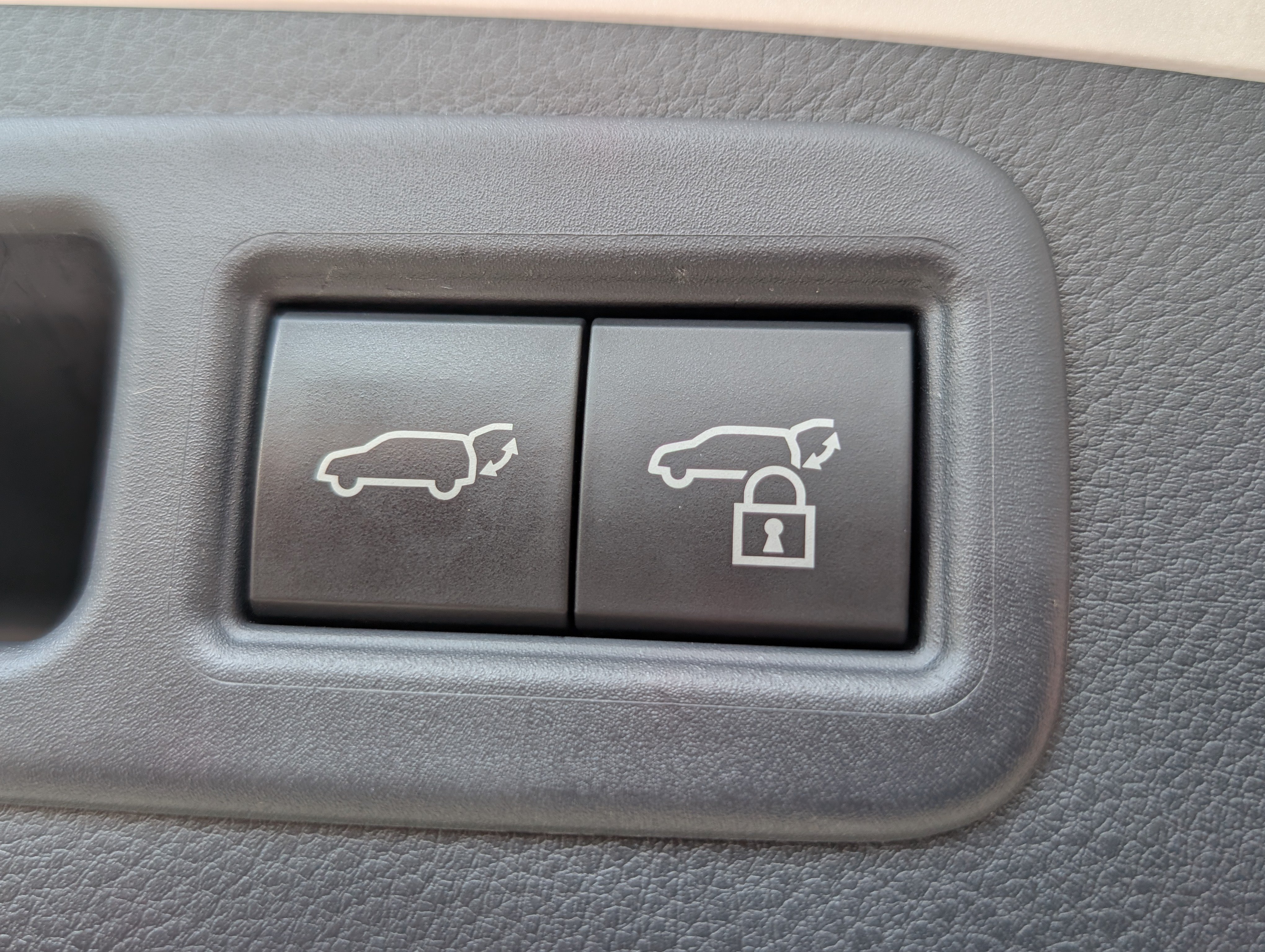 Used 2024 Lexus RX 350 Premium w/ Accessory Package (Z1) AWD/4WD image 14