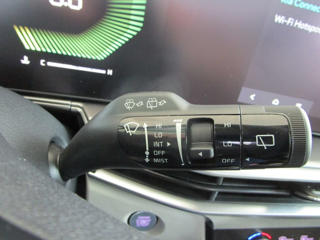 Used 2025 Kia Sorento S w/ Panoramic Sunroof Package FWD image 34