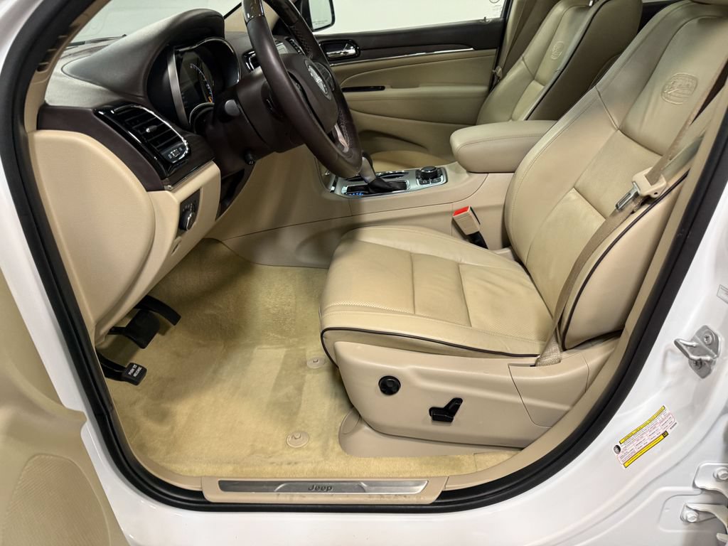 Used 2021 Jeep Grand Cherokee Overland w/ Protech Group AWD/4WD image 57