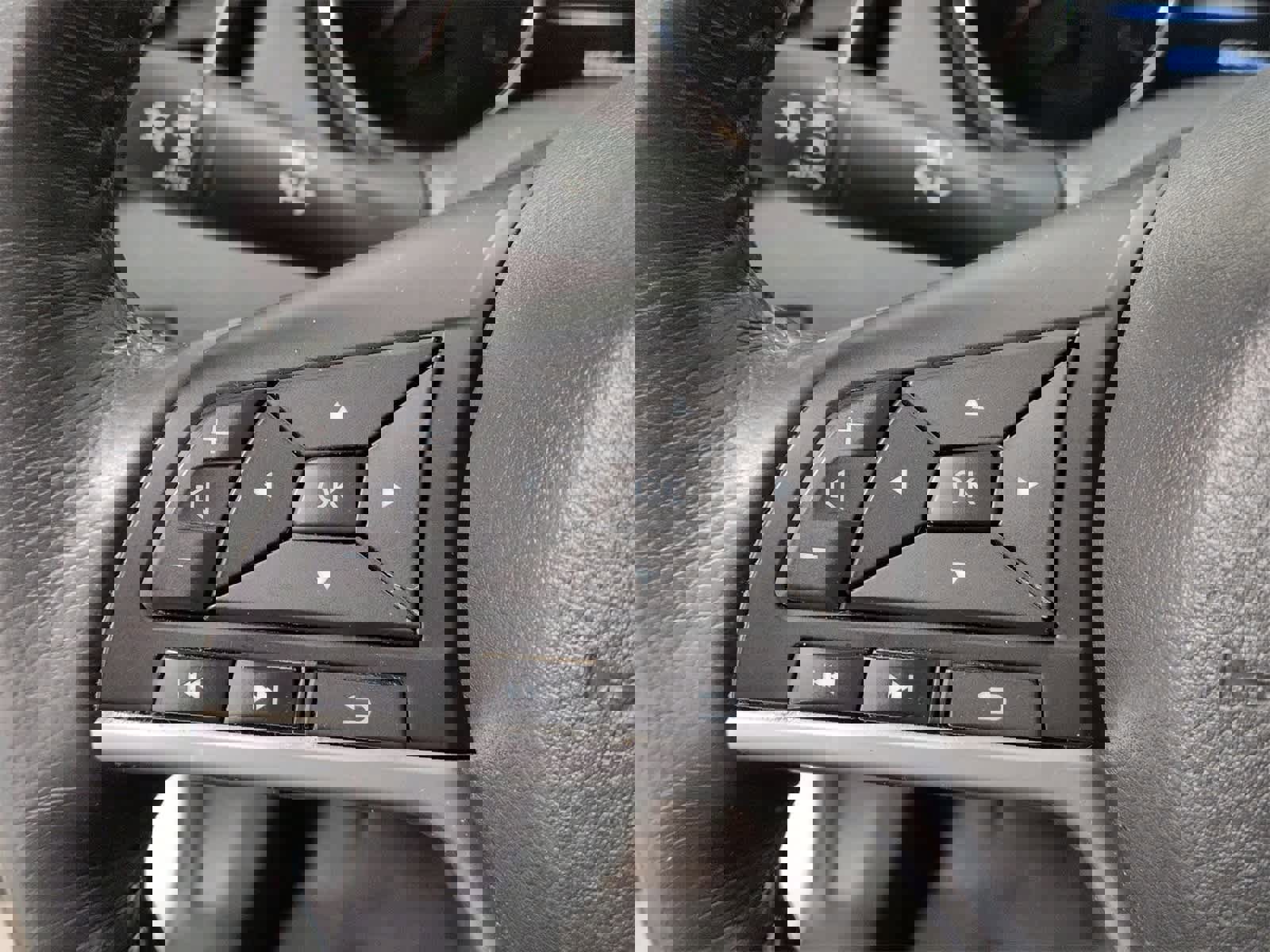 Used 2017 Nissan Rogue SV w/ Sun & Sound Touring Package image 25