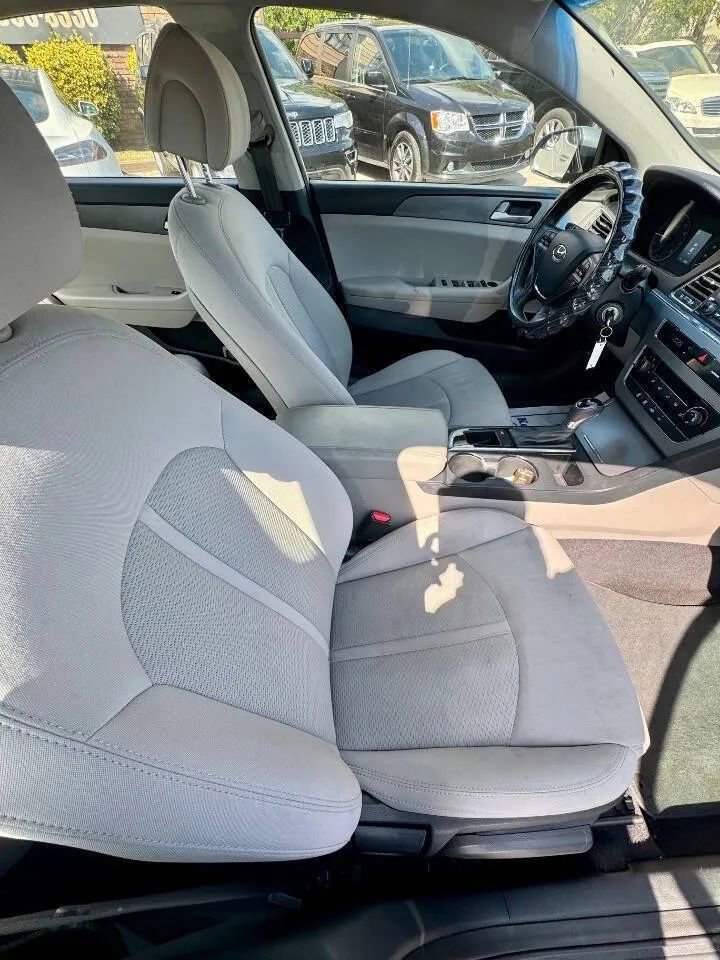Used 2016 Hyundai Sonata SE image 7
