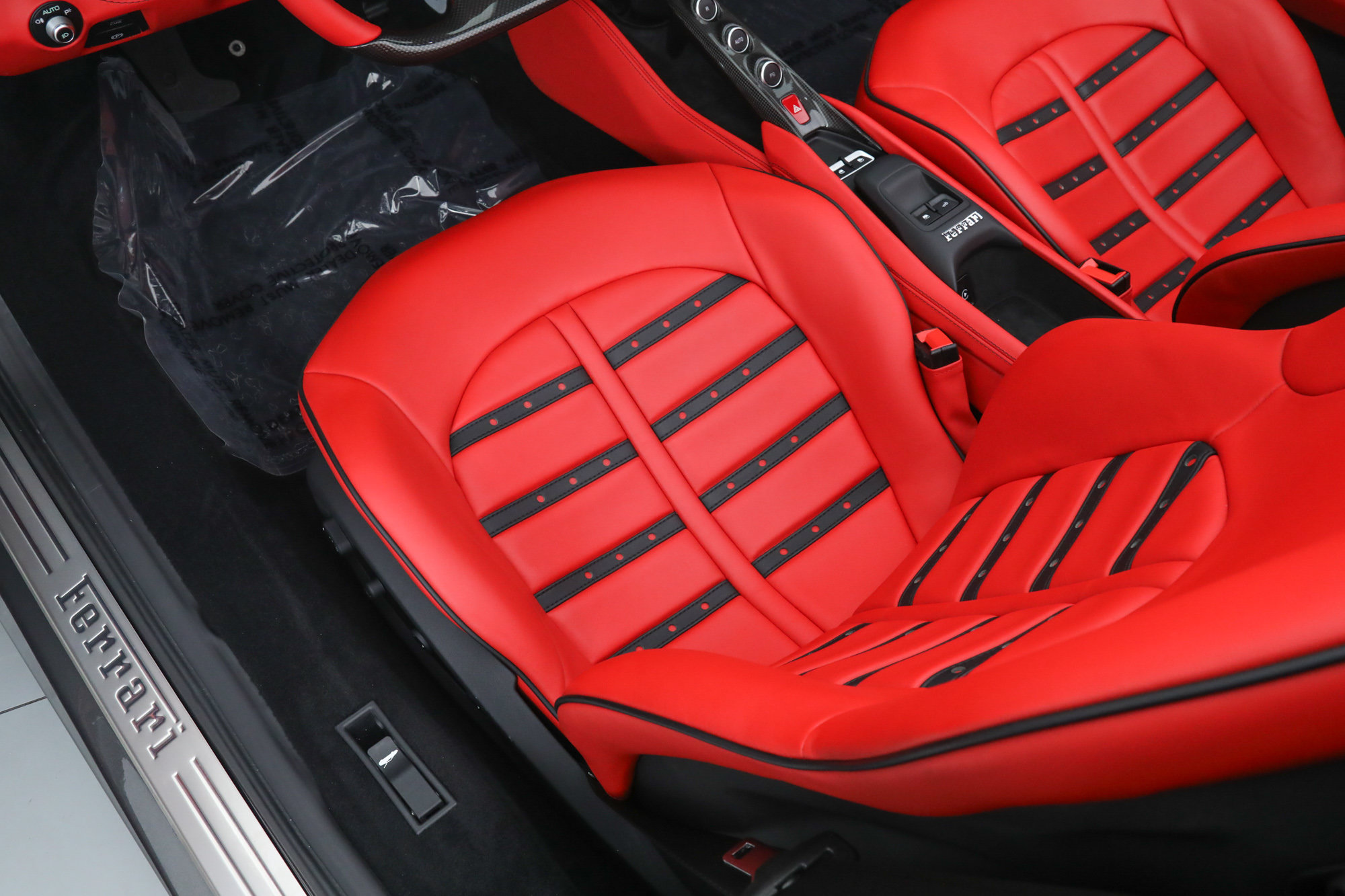 Certified 2023 Ferrari F8 Tributo RWD image 27