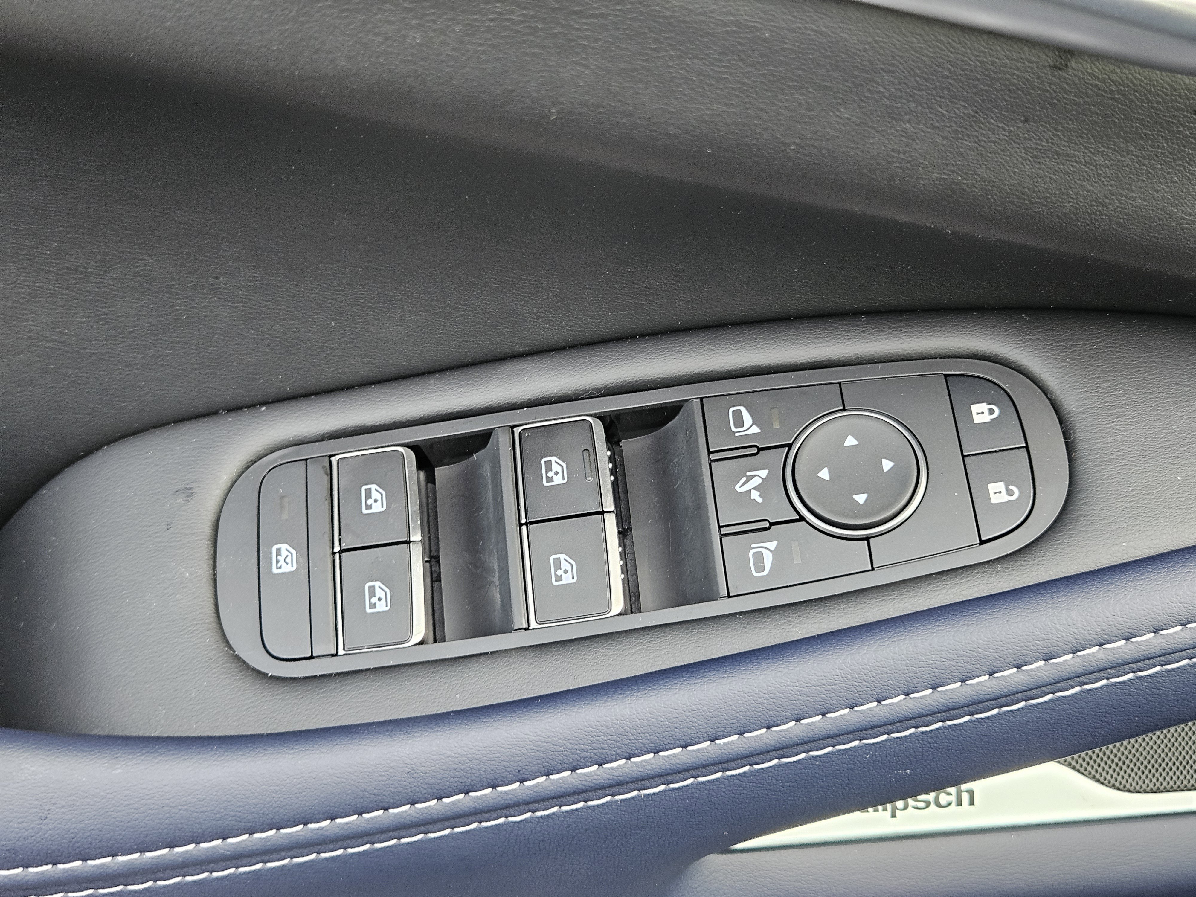 New 2026 INFINITI QX60 Luxe w/ Dark Cargo Package image 20