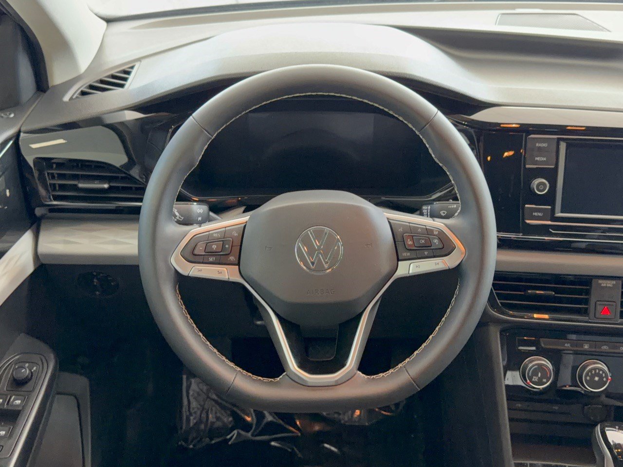 Used 2024 Volkswagen Taos S FWD image 10