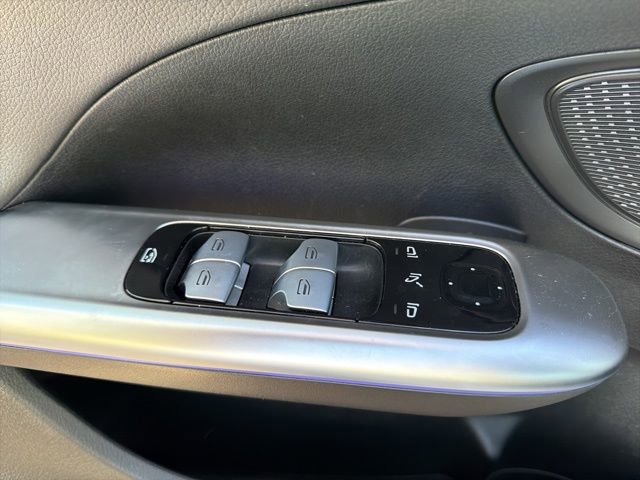 Used 2022 Mercedes-Benz C 300 C 300 image 21