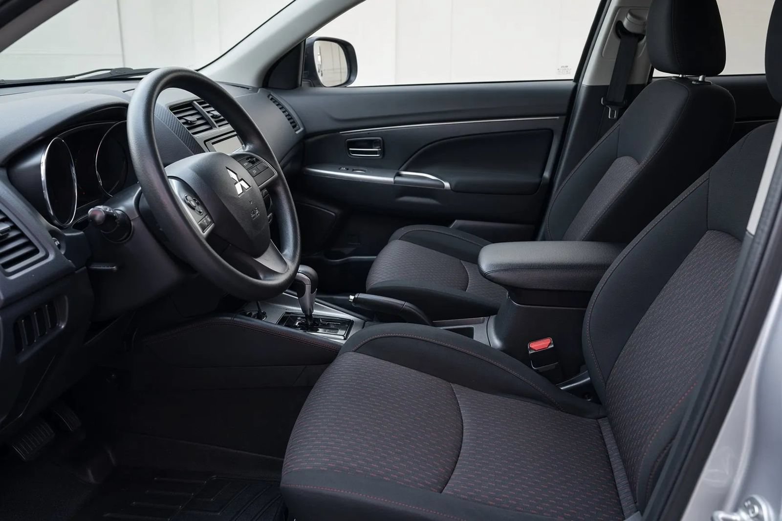 Used 2019 Mitsubishi Outlander Sport ES AWD/4WD image 22