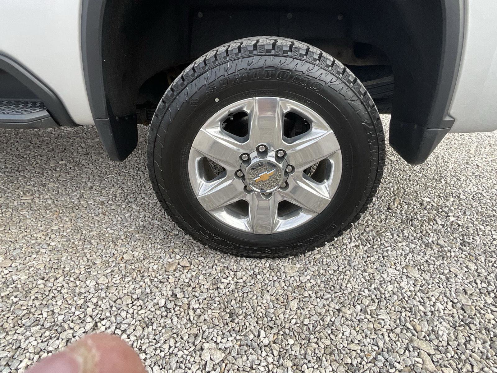 Used 2022 Chevrolet Silverado 2500 LTZ w/ LTZ Premium Package image 12