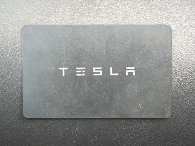 Used 2021 Tesla Model Y Performance image 32