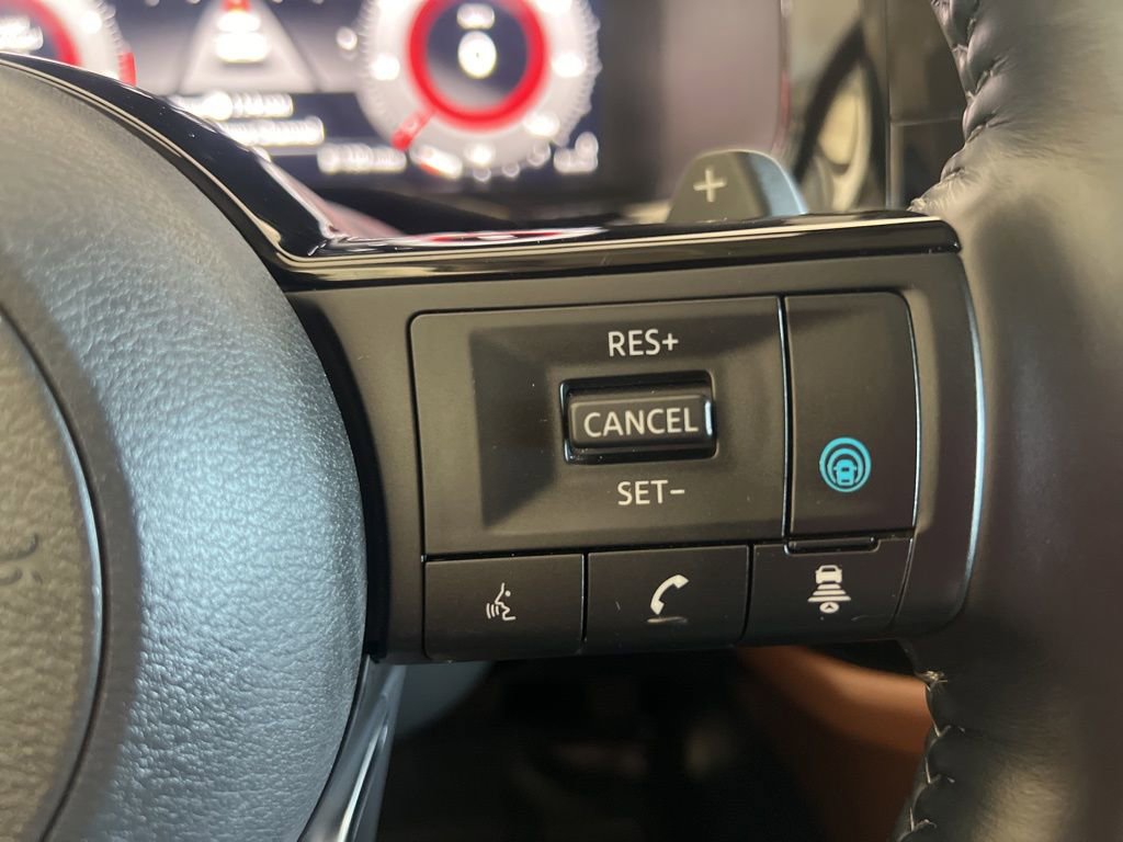 Used 2023 Nissan Pathfinder Platinum w/ Cargo Package AWD/4WD image 47