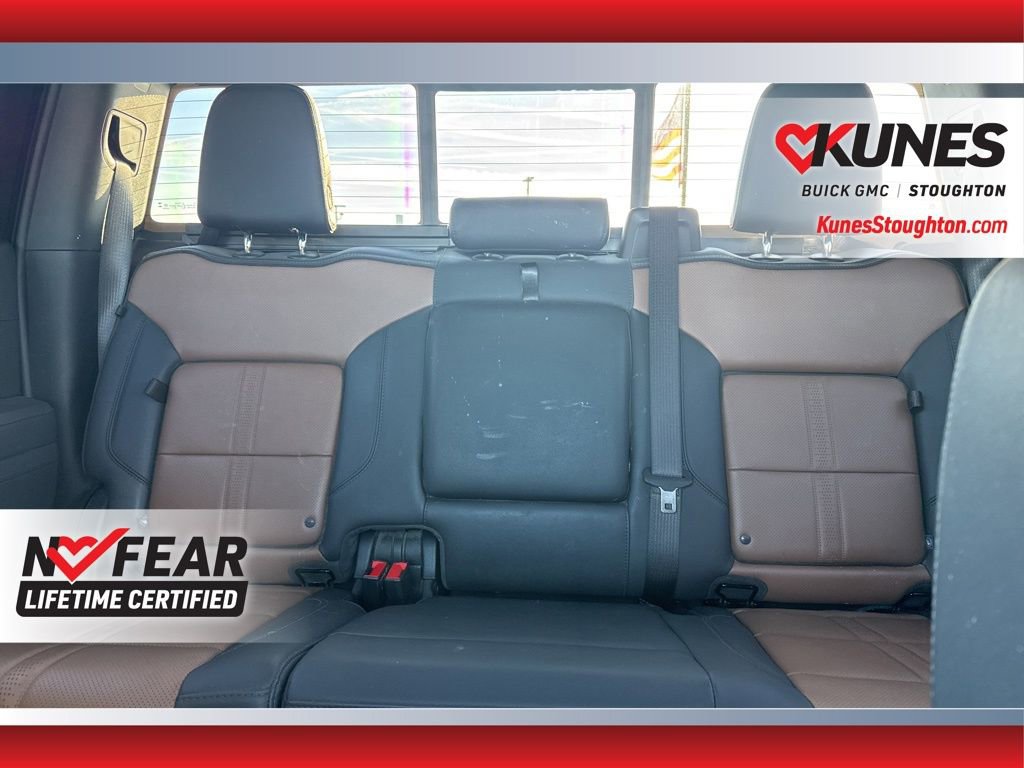 Used 2025 Chevrolet Silverado 1500 High Country image 14