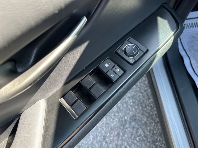 Used 2022 Lexus UX 200 w/ Accessory Package (Z1) image 19