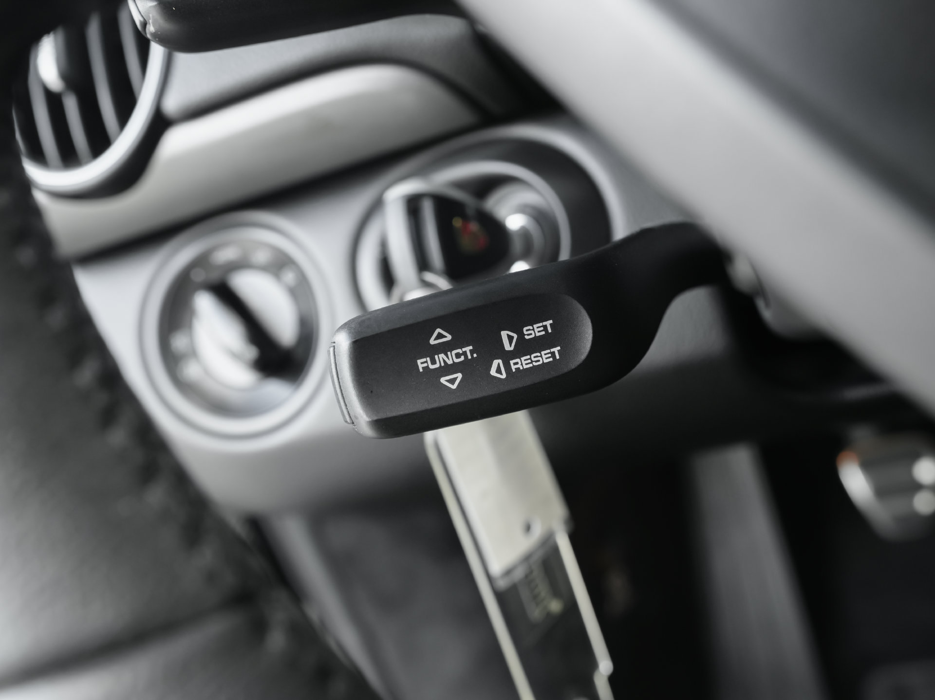 Used 2008 Porsche Boxster RWD image 20