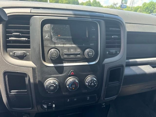 Used 2018 RAM 2500 Tradesman w/ Chrome Appearance Group AWD/4WD image 12