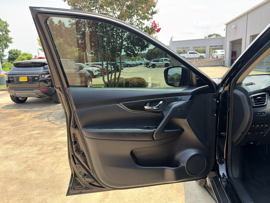 Certified 2020 Nissan Rogue SL w/ Premium Package FWD image 9