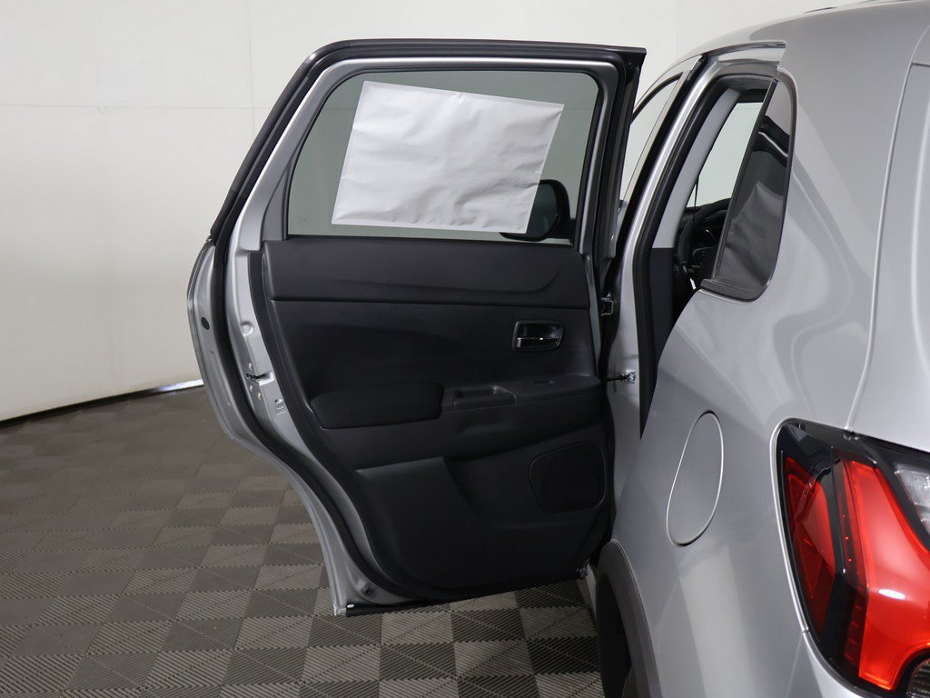 New 2027 Mitsubishi Outlander Sport FWD image 17