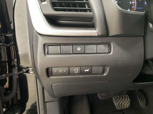 Used 2024 Nissan Rogue SV image 21