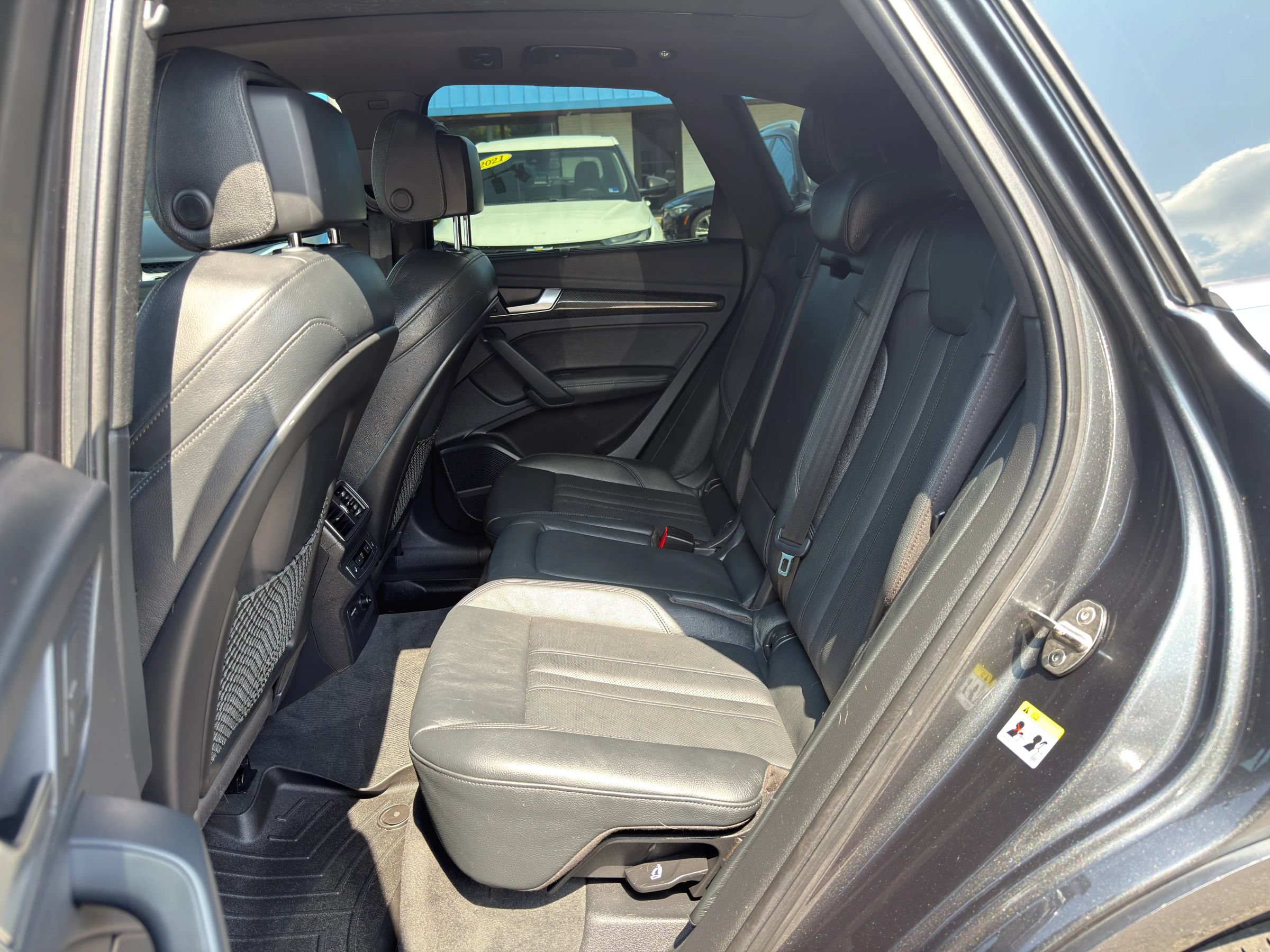Used 2019 Audi SQ5 Prestige w/ Prestige Package AWD/4WD image 18