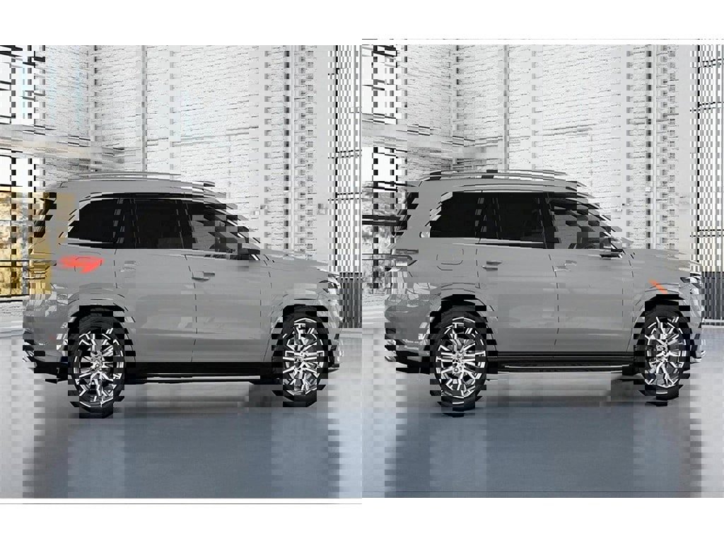 New 2026 Mercedes-Benz GLS 580 4MATIC image 17