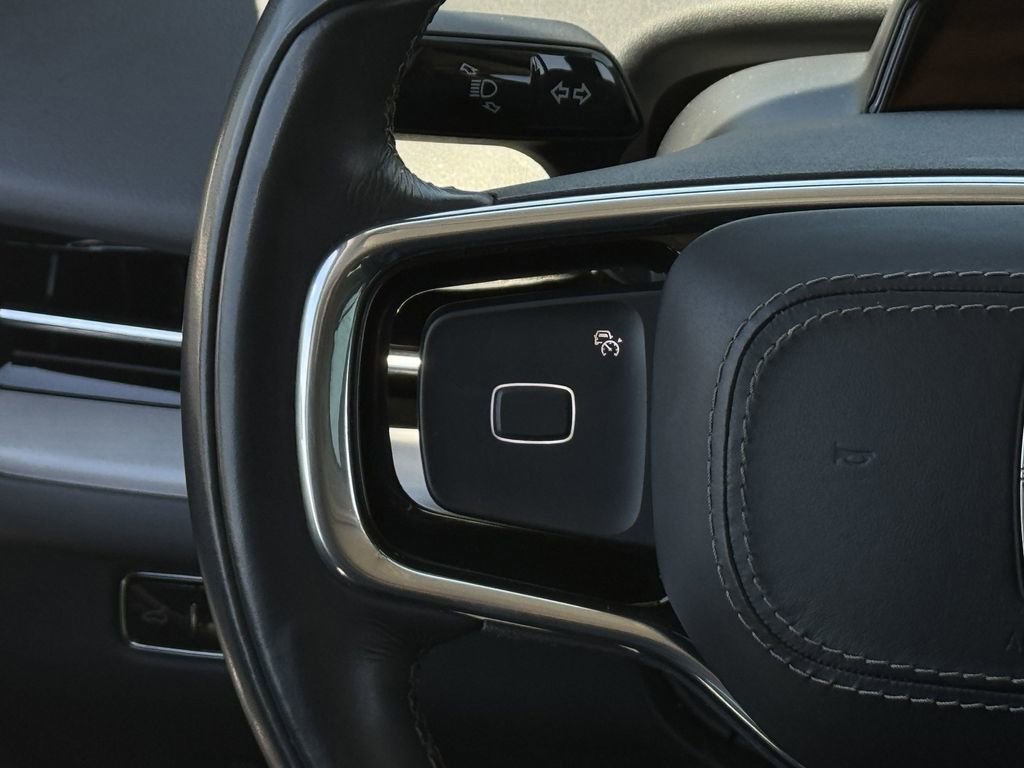 Used 2025 Lincoln Navigator Reserve AWD/4WD image 13