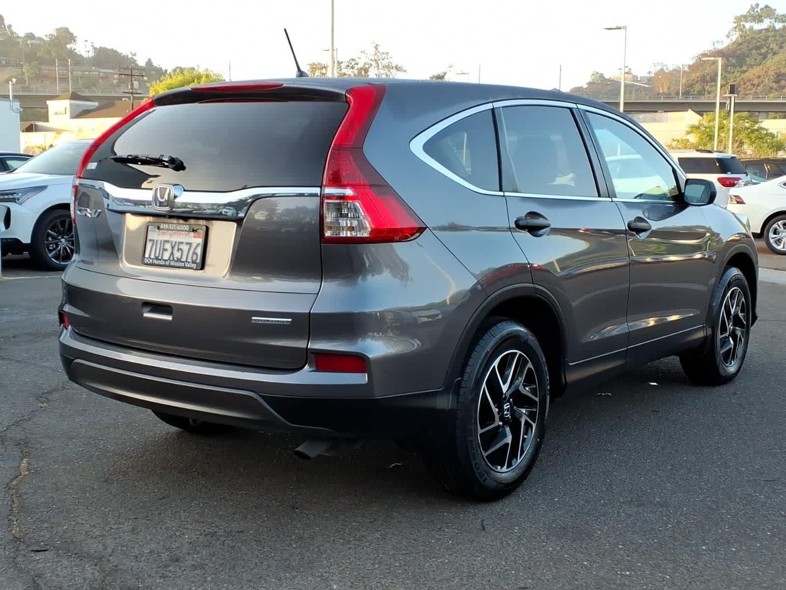 Used 2016 Honda CR-V SE image 4