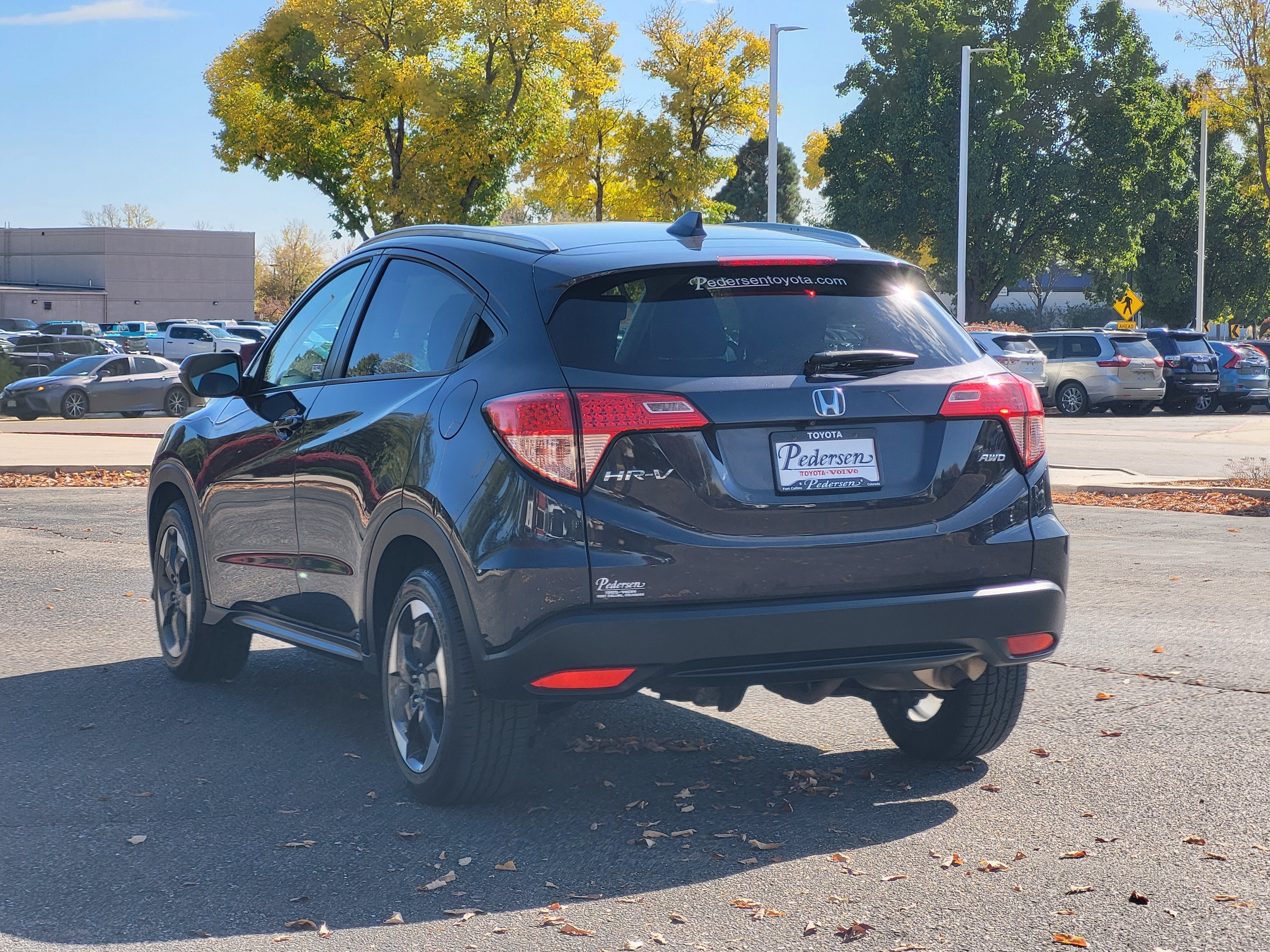 Used 2018 Honda HR-V EX-L image 3