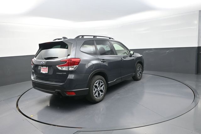Used 2023 Subaru Forester Premium image 50