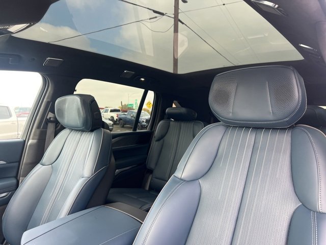 Used 2025 Cadillac Escalade IQ Luxury 2 w/ LPO, Premium Carpet Package image 19
