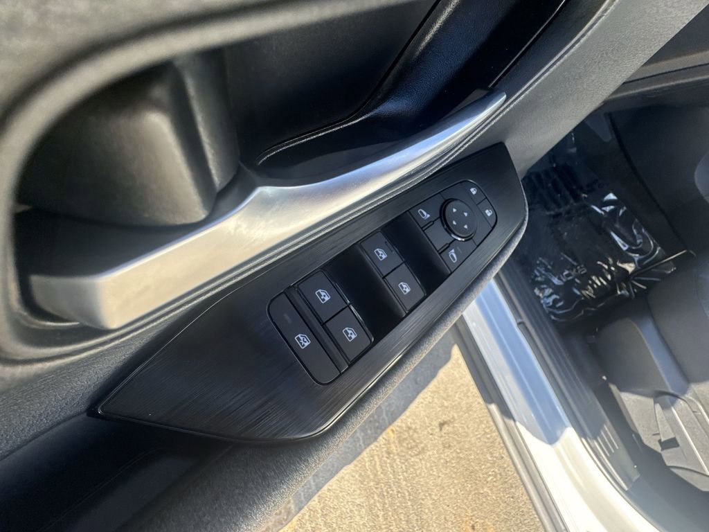 New 2025 Nissan Kicks SV w/ SV Premium Package image 13