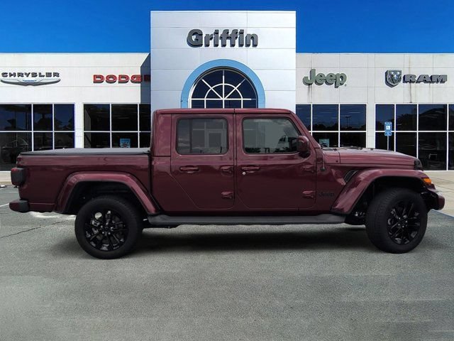 Used 2021 Jeep Gladiator Overland AWD/4WD image 3