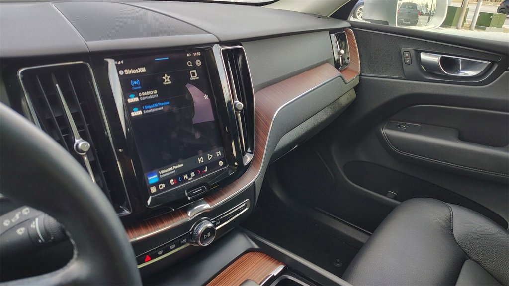 Certified 2023 Volvo XC60 B5 Plus w/ Climate Package image 21