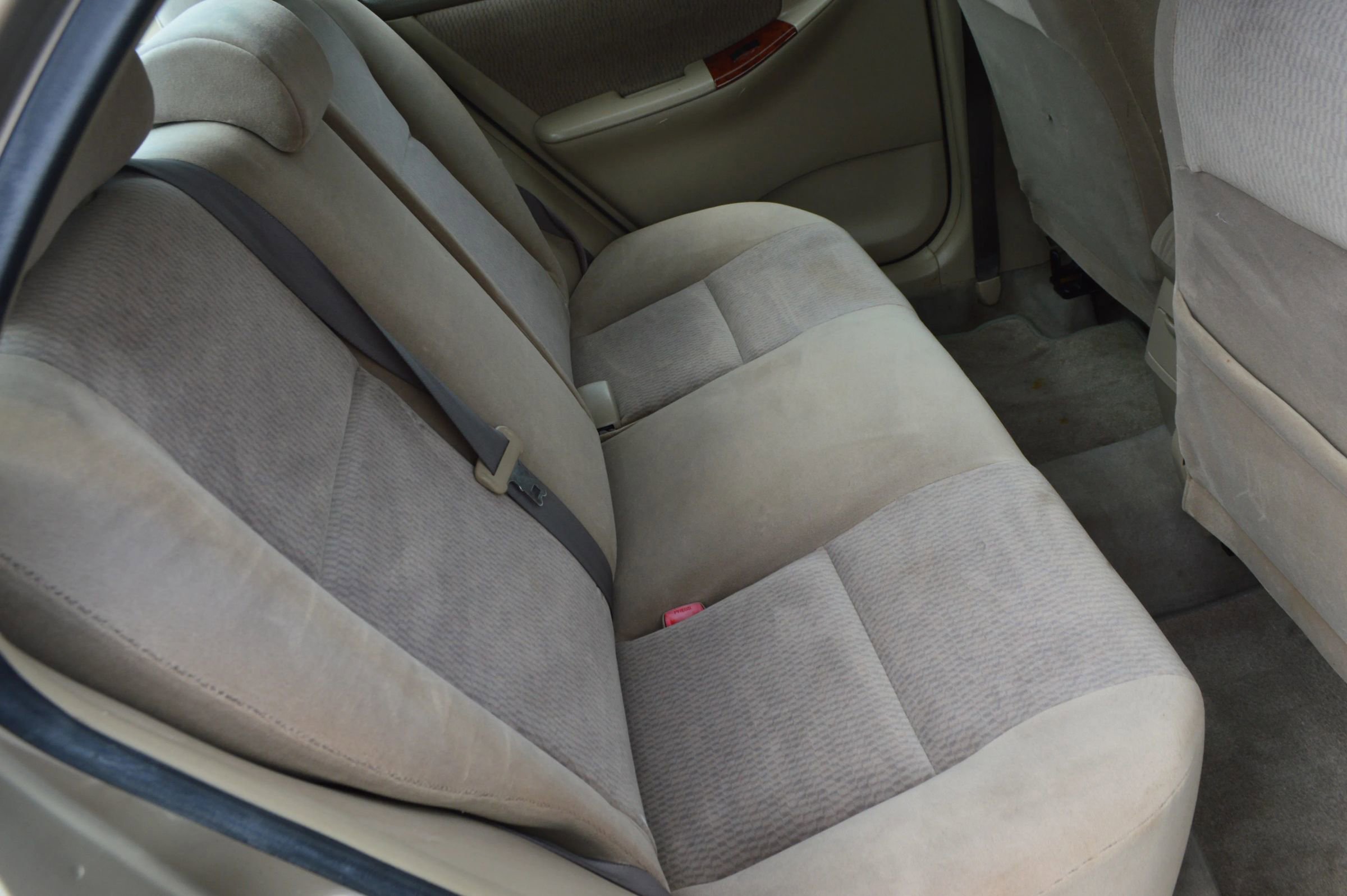 Used 2005 Toyota Corolla S image 25