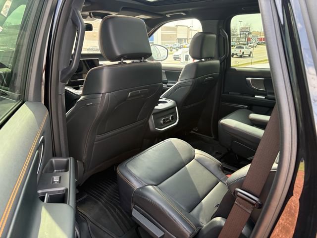 Used 2025 Ford Expedition Tremor AWD/4WD image 21