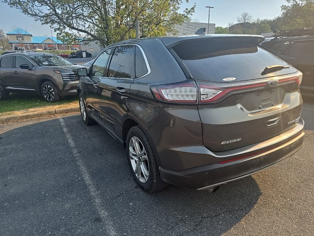 Used 2017 Ford Edge Titanium image 4