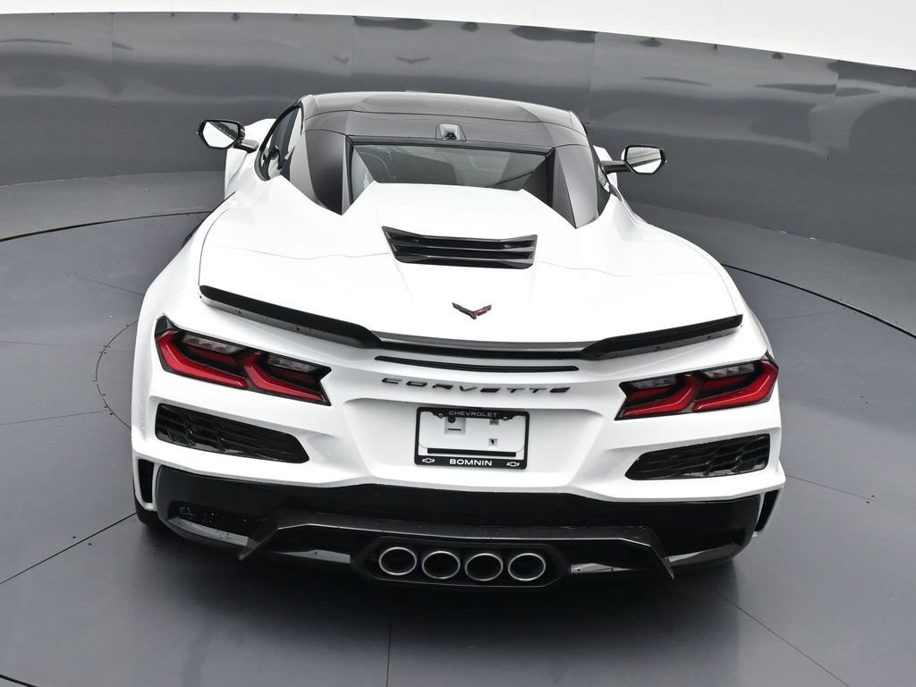 Used 2026 Chevrolet Corvette Z06 RWD image 15