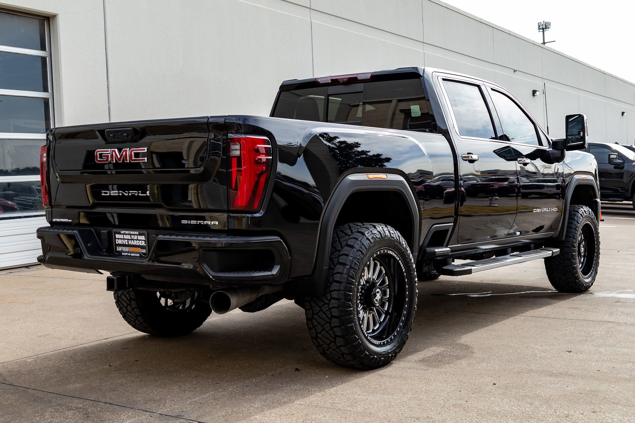 Used 2024 GMC Sierra 2500 Denali w/ Denali Reserve Package image 10