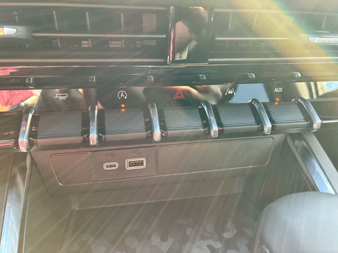 New 2026 GMC Canyon Elevation RWD image 18