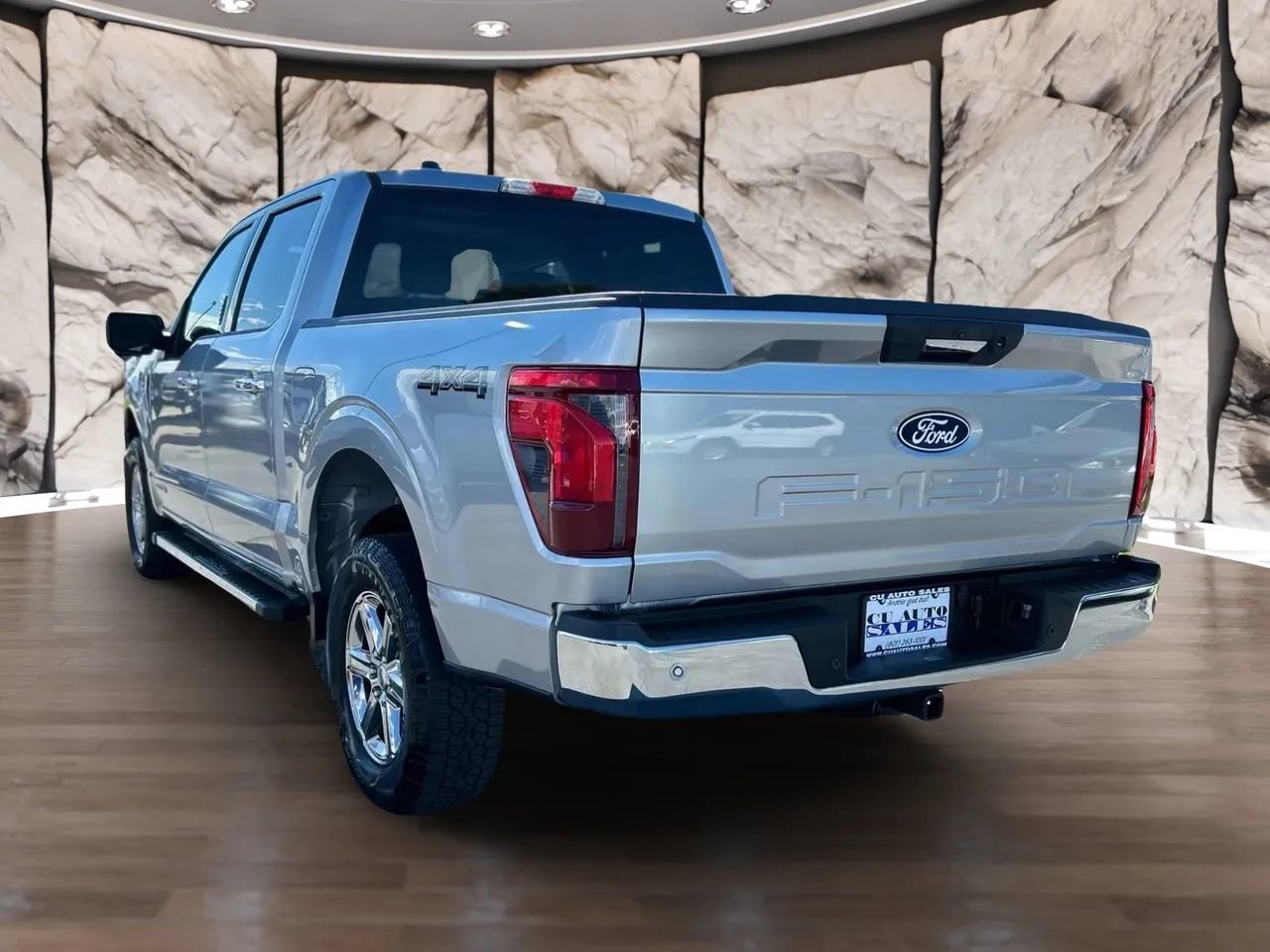 Used 2024 Ford F150 XLT w/ Mobile Office Package image 3